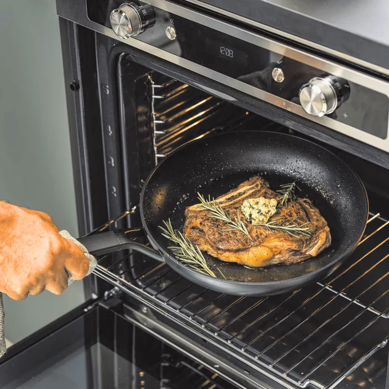 Batterie de cuisine KitchenAid Poêles Classic Forged - ø 20, 24 & 28 cm - revêtement antiadhésif céramique