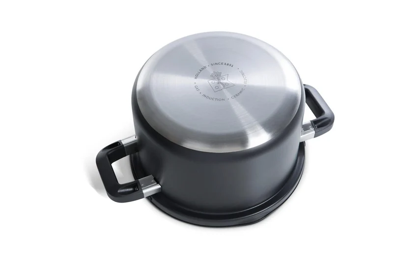 Ensemble de casseroles BK Flow Cool Noir - 4 pièces - en inox - casseroles ø 16, 18, 20 & 16 cm