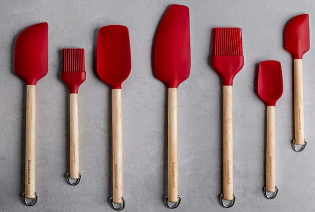 Cuillère KitchenAid - en bouleau - Core Rouge Empire - 31 cm - 1 pièce