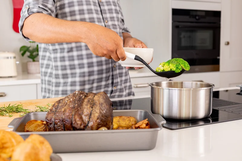 Cuillère KitchenAid - Cuillère à légumes - Classic Porcelaine Blanche - 34 cm