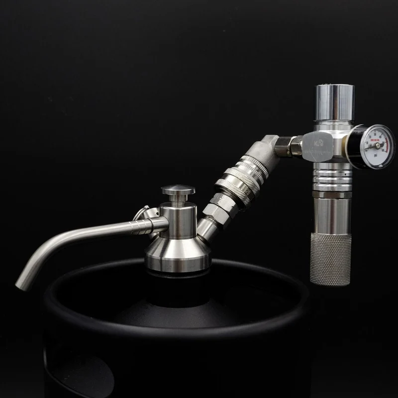 iKegger 2.0 | Push Button Tap & Mini Regulator 2.0