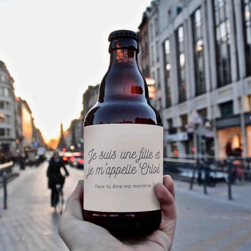 Je suis une fille bière marraine