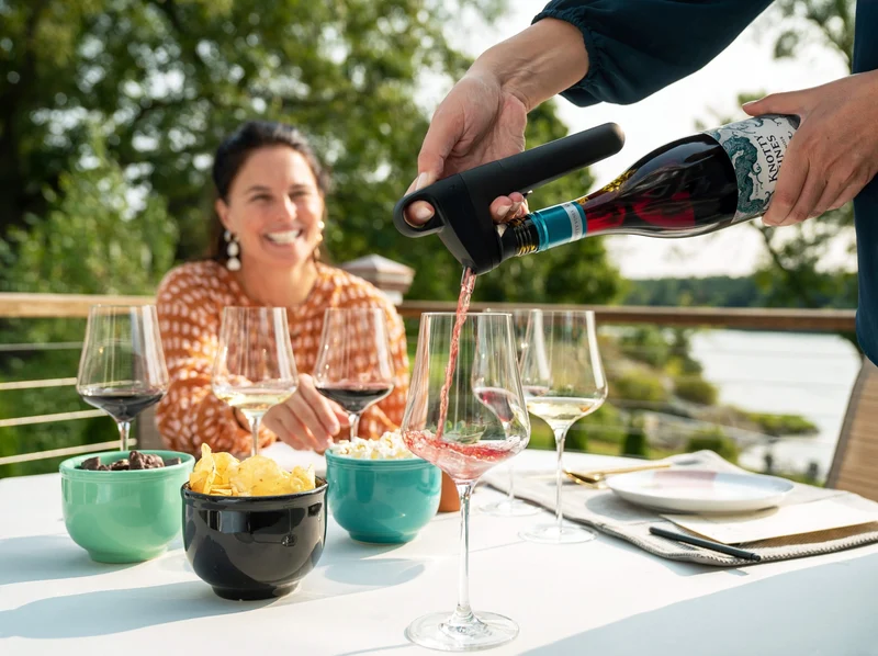 Système à vin Coravin Pivot+