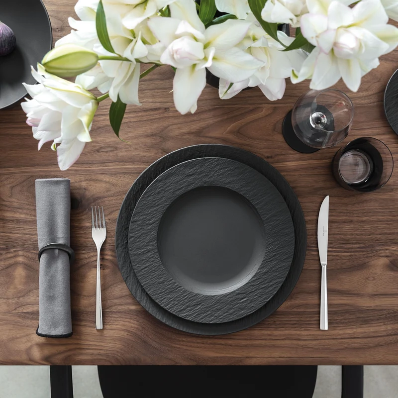 Service de vaisselle Villeroy & Boch Manufacture Rock - Noir - 12 pièces / 4 personnes - 4 Assiette plates, 4 assiettes à petit-déjeuner en 4 assiettes creuses