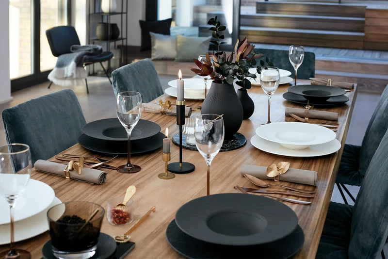 Service de vaisselle Villeroy & Boch Manufacture Rock - Noir - 12 pièces / 4 personnes - 4 Assiette plates, 4 assiettes à petit-déjeuner en 4 assiettes creuses