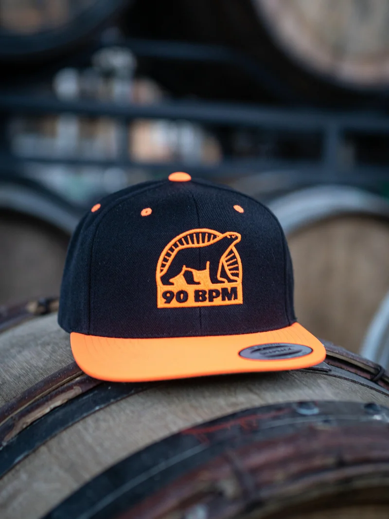 Casquette 90 BPM brodée - Snapback Yupoong
