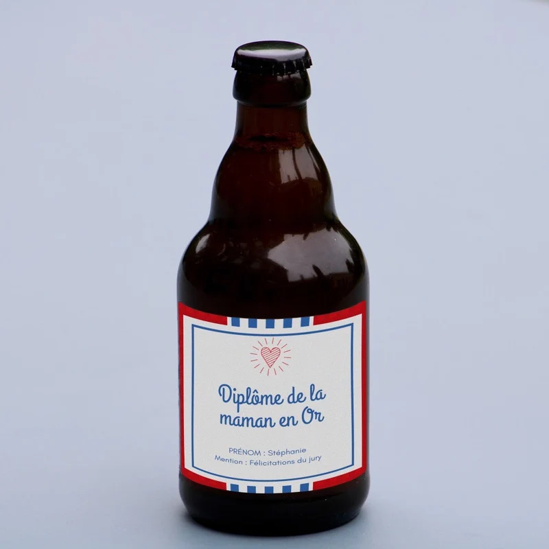 Diplôme de la maman en or sur bière avec prénom
