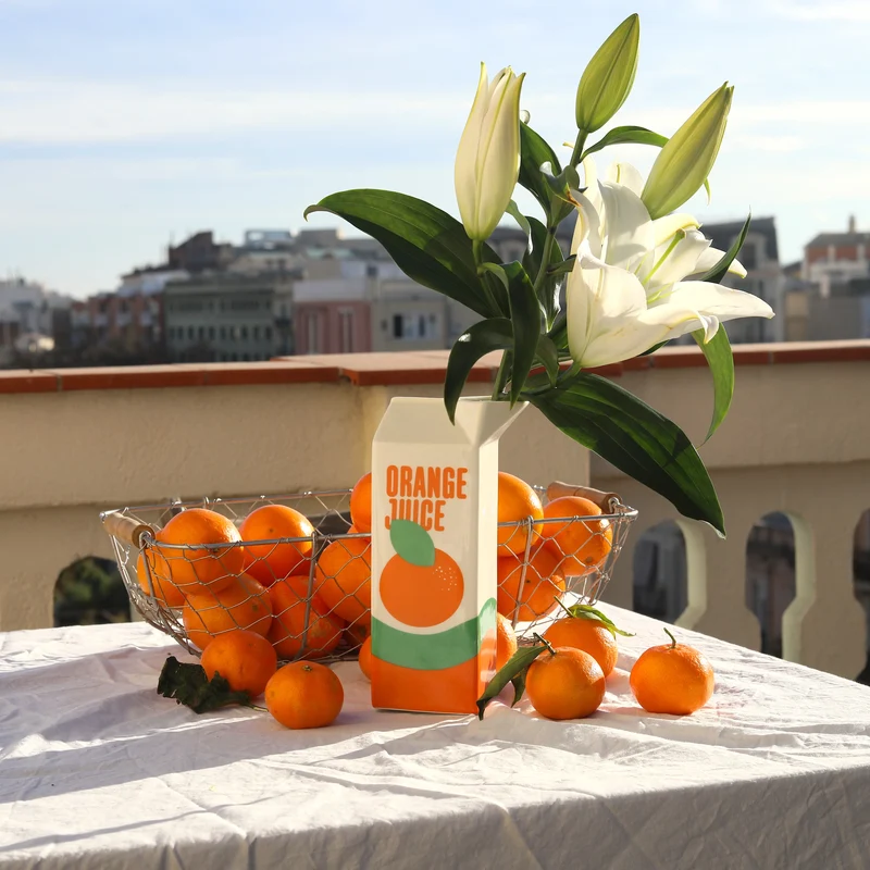 Vase Fluid market | Orange juice