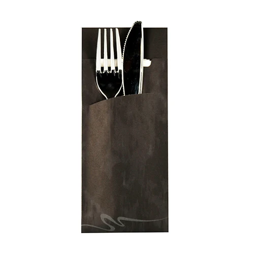 Pochettes à couverts 20 cm x 8.5 cm noir serviette blanche 33 x 33 cm 2 plies incluse (520 unités)