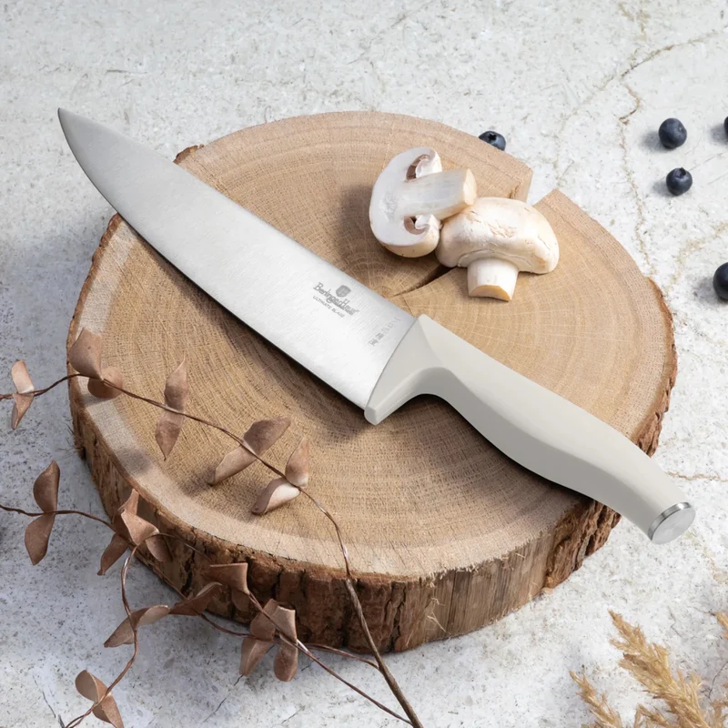 Ensemble de couteaux avec planche à découper BerlingerHaus mat crème 6 pièces - Couteau de chef, Couteau à pain, Couteau à viande, Couteau d'office & Éplucheur
