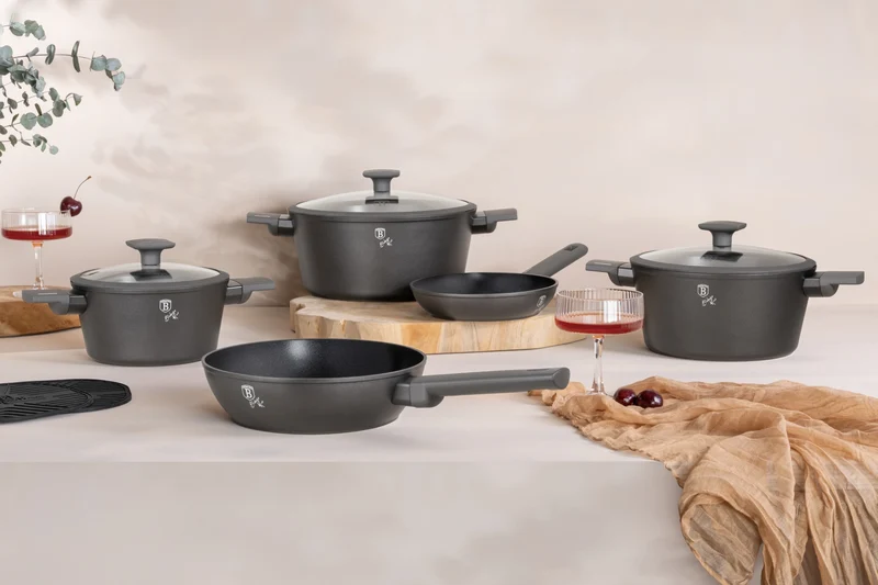 Ensemble de casseroles BerlingerHaus Mat Anthracite 7 pièces - Casserole ø 20, 24, 28 cm, Poêle ø 20 & 24 cm - compatible avec toutes les sources de chaleur