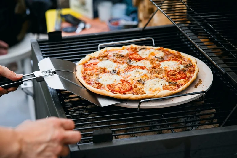Cookinglife Ensemble de départ pour four à pizza à bois - Avec 10 kg de pellets de chêne, pelle à pizza et coupe-pizza
