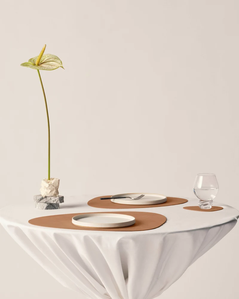 Ensemble de sets de table LIND DNA - en cuir - Nupo - 44 x 37 cm - 2 pièces