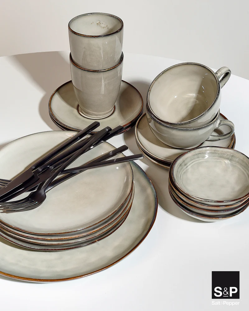 Set de service Salt & Pepper - 4 personnes - Artisan - Ø26/20/17 - 12 pièces