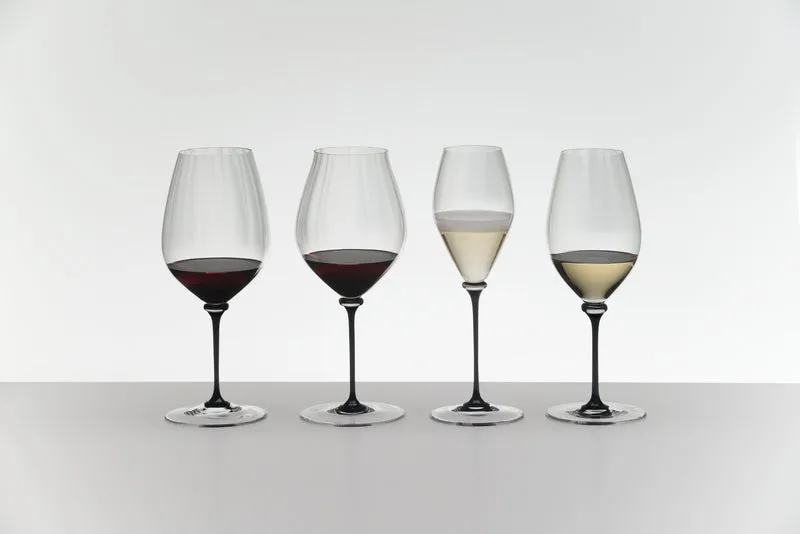 Verre à vin rouge Riedel Fatto A Mano Performance - Pinot Noir - tige noire - 830 ml