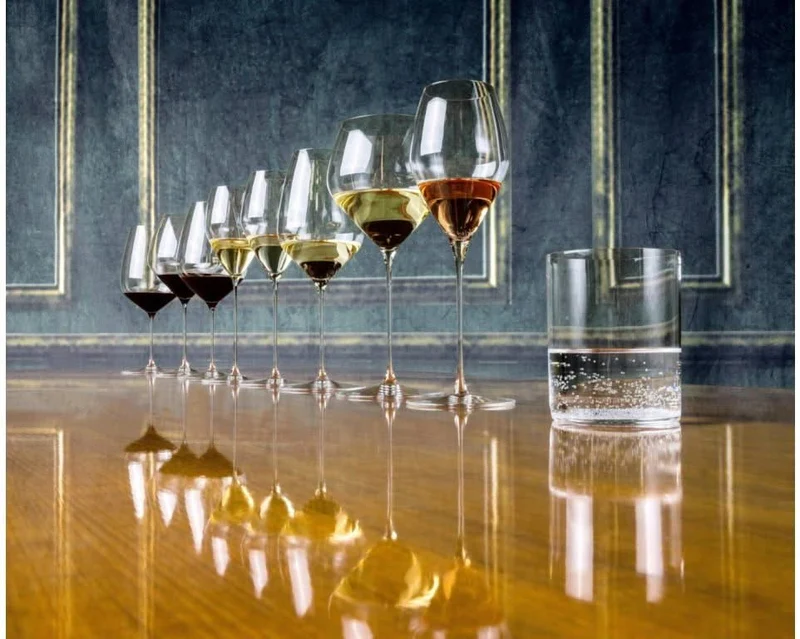 Ensemble de verres à vin Riedel Veloce - Cabernet / Merlot, Pinot Noir / Nebbiolo, Riesling & Chardonnay - 4 pièces