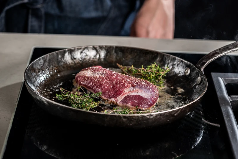 Poêle à frire Forged - Acier carbone - Forged Essentials - 28 cm